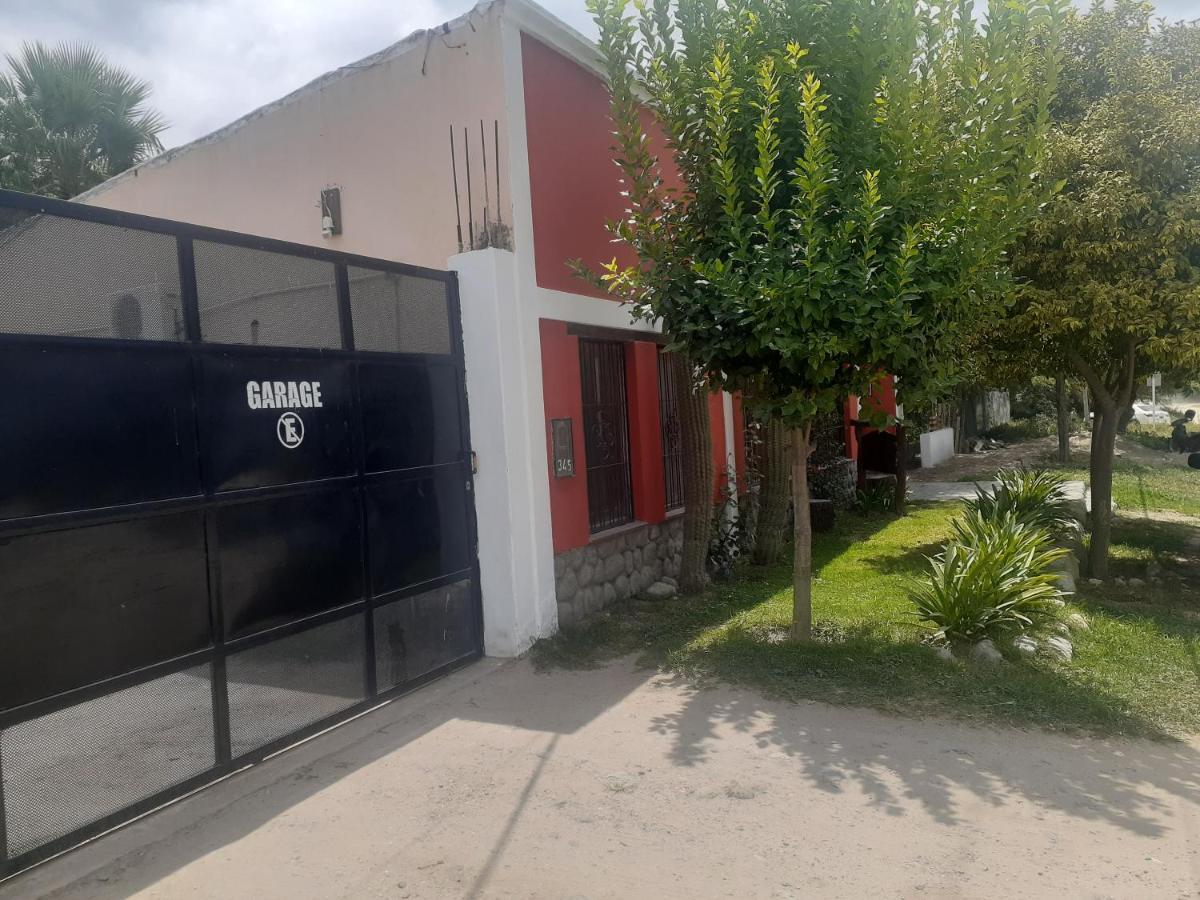 Hostal Candelaria Cafayate Bagian luar foto